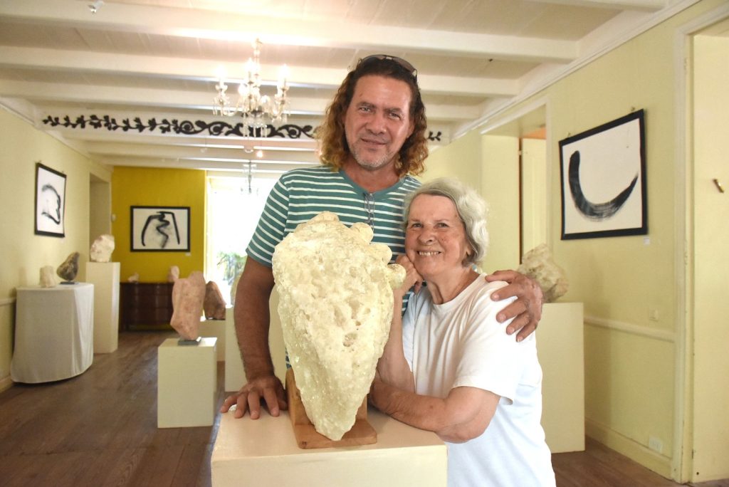 Curaçao Art sculptors Wawoe and De la Rosa